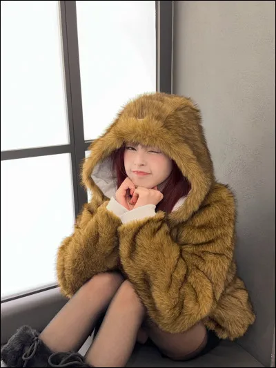 Quels artistes ont un titre de chanson o&ugrave; il y a le mot ''Like'' ?