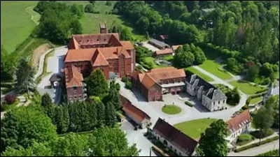 Quel est le nom de cette abbaye situ&eacute;e dans la ville de Troisvaux ?