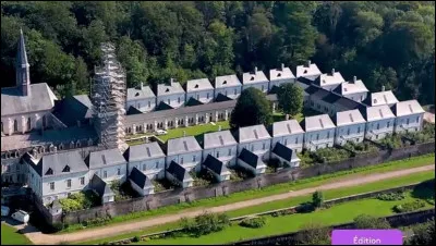 En quelle ann&eacute;e a &eacute;t&eacute; fond&eacute;e la Chartreuse Notre-Dame-des-Pr&egrave;s de Neuville-sous-Montreuil ?