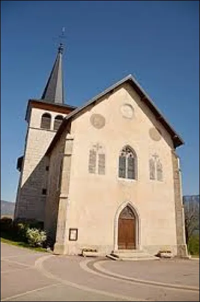 Nous restons en Auvergne-Rh&ocirc;ne-Alpes et nous partons &agrave; Dullin. Village de l'aire d'attraction Chamb&eacute;rienne, &agrave; l'ouest du lac d'Aiguebelette, il se situe dans le d&eacute;partement ...