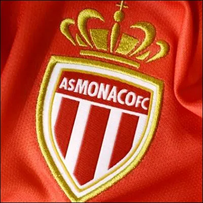 Quel gardien de but, c&eacute;l&egrave;bre pour la bise du Pr&eacute;sident, a &eacute;t&eacute; champion de France avec Monaco ?