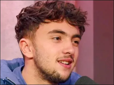 Qui est ce vid&eacute;aste web et streameur fran&ccedil;ais ?