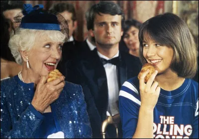 Quelle actrice incarne "Poupette", l'arri&egrave;re-grand-m&egrave;re de Sophie Marceau dans le film "La Boum", sorti en 1980 ?