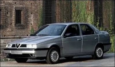 Quel est le nom de cette voiture ?