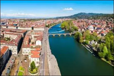 On cherche le nom d'un fleuve italien :