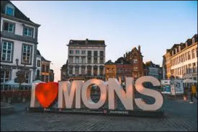 De quel pays la province de Hainaut fait-elle partie ?