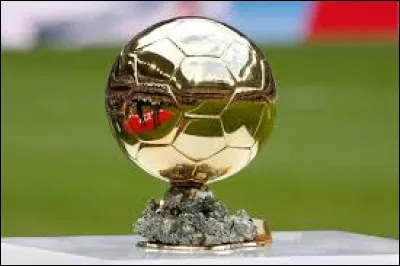 Qui a rapport&eacute; le Ballon d'or 2025 ?