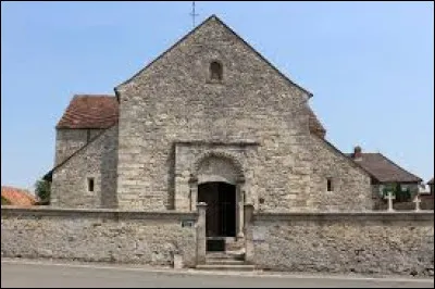Voici l'&eacute;glise Saint-M&eacute;dard, &agrave; Romigny. Village de l'aire d'attraction R&eacute;moise, dans le Tardenois, il se situe dans le d&eacute;partement ...