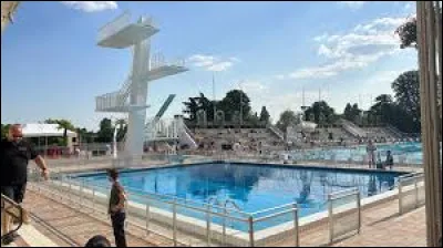 Natation : jusqu�&agrave; quelle hauteur maximum peut monter un plongeoir ?