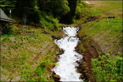 Il ne faudrait pas laisser cette source se ...