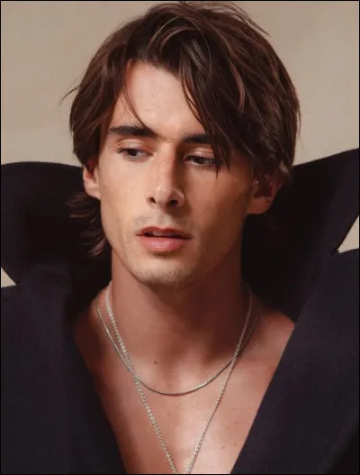 Quel est le pseudo de son compte Instagram ?