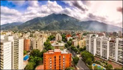 De quel pays la ville de Caracas est-elle la capitale ?
