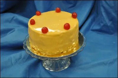 De quelle ville le frescati, g&acirc;teau d'apparat, disque de p&acirc;te sabl&eacute;e, surmont&eacute;e d'un biscuit aux raisins blonds gorg&eacute;s de rhum et d'une &eacute;paisse et moelleuse couche de meringue italienne nous vient-il ?Il est recouvert d'un fondant au caf&eacute;.