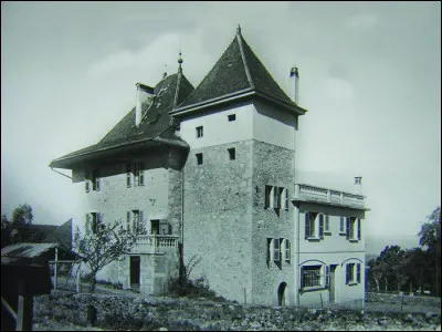 &Agrave; quel si&egrave;cle fut construit le ch&acirc;teau de Quintal ?