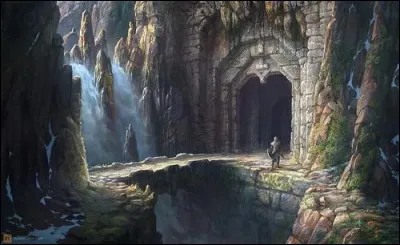 Quel est le nom de la demeure souterraine de Thingol ?