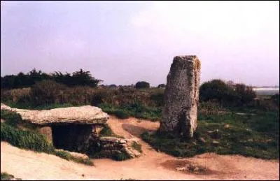 O se situe ce site mgalithique ?