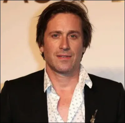 Quel est le pr&eacute;nom en T du musicien et chanteur du nom de Dutronc ?