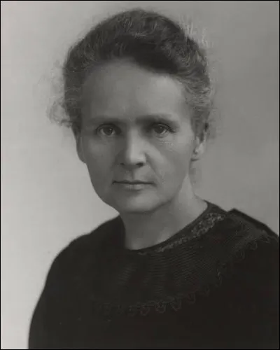 Marie Curie est d&eacute;c&eacute;d&eacute;e &agrave; cause d'une trop grande exposition aux &eacute;l&eacute;ments radioactifs.