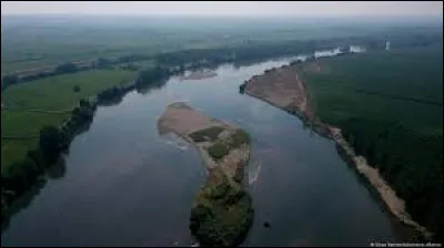 Quel est ce fleuve qui s&eacute;pare la Gr&egrave;ce et Turquie d'Europe ?