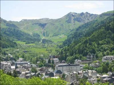 Comment s'appelle le point culminant du Massif Central ?