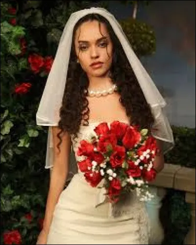 &Agrave; quel &acirc;ge devient-elle finaliste du concours international **Super Kids Europe** ?