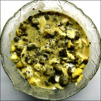 Quelle sauce froide, qui entre dans la composition de la sauce gribiche, devrait son nom &agrave; la capitale de Minorque ?