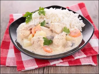 On trouve des tomates dans la blanquette de veau.