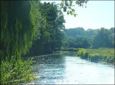 Quel est ce cours d'eau c&ocirc;tier qui s&eacute;pare, sur 50 km, les d&eacute;partements de la Somme et du Pas-de-Calais ?
