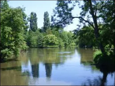 Quel est ce cours d'eau qui s&eacute;pare, sur 20 km, les d&eacute;partements de l'Eure-et-Loir et de l'Eure ?