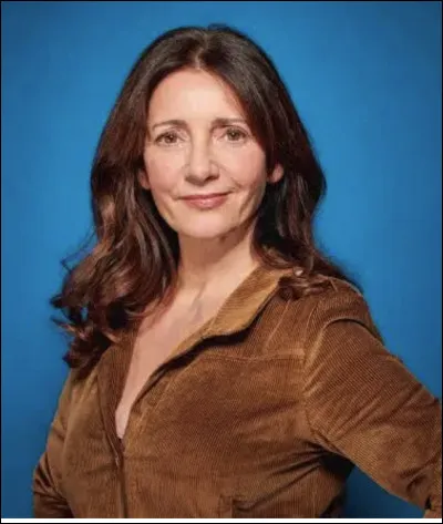 Quel est le pr&eacute;nom de l'actrice, du nom de Karsenti, c&eacute;l&egrave;bre pour son r&ocirc;le de Liliane dans la s&eacute;rie t&eacute;l&eacute;vis&eacute;e "Sc&egrave;nes de m&eacute;nage" ?