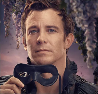 Voici Benedict sur cette affiche. Dans quelle s&eacute;rie Netflix est-il un personnage central en cette saison 4 ?