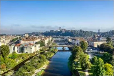 Quelle ville est sa pr&eacute;fecture ?