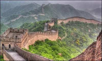Quel empire a construit la Muraille de Chine ?