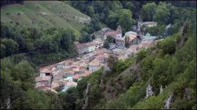 Petit village Audois de 34 habitants, sur les bords du R&eacute;benty, Niort-de-Sault se situe en r&eacute;gion ...