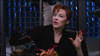 Catherine O'Hara a jou&eacute; dans une com&eacute;die fantastique sortie en 1988 et r&eacute;alis&eacute;e par Tim Burton. Dans ce film, il y a aussi Winona Ryder, Michael Keaton, Alec Baldwin et Geena Davis. Comment s'appelle ce film ?