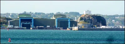 Dans le film de Daniel G&eacute;lin de 1952, comment sont les dents ?