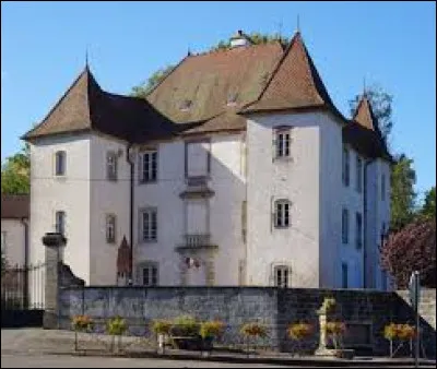 Je vous emm&egrave;ne en Bourgogne-Franche-Comt&eacute;, au ch&acirc;teau de Quers. Village de l'arrondissement de Lure, il se situe dans le d&eacute;partement ...