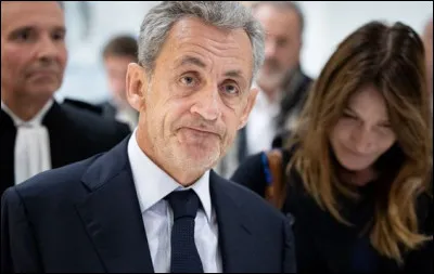 Combien de jours a &eacute;t&eacute; incarc&eacute;r&eacute; l'ancien pr&eacute;sident de la R&eacute;publique fran&ccedil;aise pour association de malfaiteurs ?