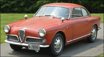 Quel est le nom de ce mod&egrave;le, arch&eacute;type de la voiture de sport, produit par Alfa Romeo 1955 &agrave; 1964 ?
