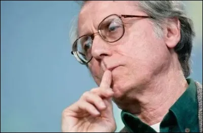 L�&eacute;crivain am&eacute;ricain Don DeLillo est c&eacute;l&egrave;bre pour son roman "White Teeth".