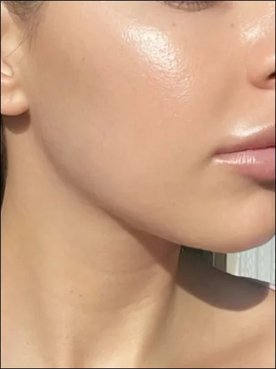 La peau est l�organe le plus grand du corps humain.