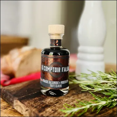 Le vinaigre peut &ecirc;tre utilis&eacute; dans des desserts.