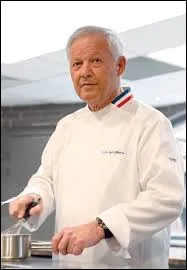 Quel est le nom de ce chef ayant deux &eacute;toiles au Guide Michelin ?