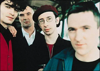 Qui est ce groupe de pop fran&ccedil;ais, dont l'une des chansons s'intitule ''Apache'' ?