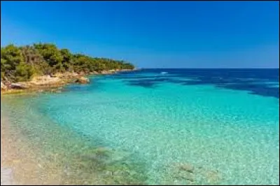 O&ugrave; est situ&eacute;e l'&icirc;le Sainte-Marguerite ?