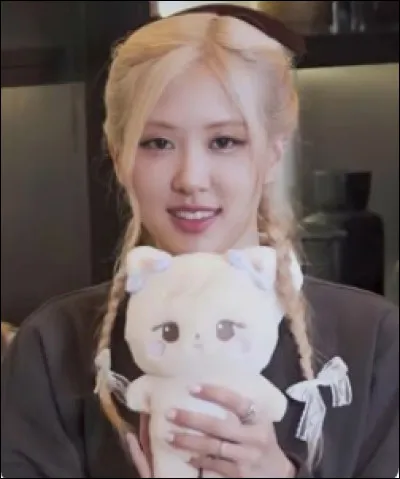 A-t-elle des fr&egrave;res et s�urs ?