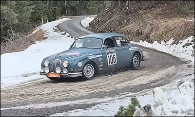 Quelle est cette auto victorieuse sur l'&eacute;dition de 1956 ?