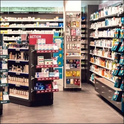 Quelle forme gal&eacute;nique de m&eacute;dicament, cit&eacute;e pour la premi&egrave;re fois par le savant arabe Ibn Al Jazzar au Xe si&egrave;cle, mais existant sans doute depuis l�Antiquit&eacute;, est la forme la plus affect&eacute;e par des "erreurs de voie" ?