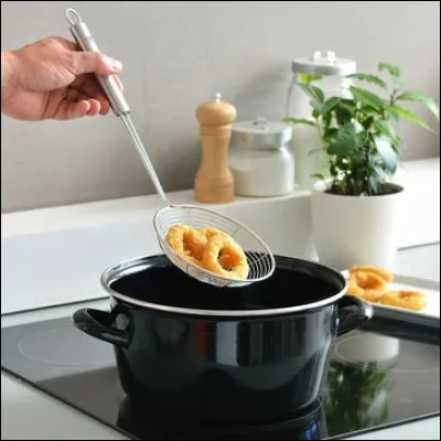 Pour enlever l'huile des fritures, vous aurez besoin...