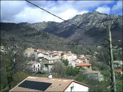 Nous terminons notre promenade dans les C&eacute;vennes, &agrave; Vialas. Village de l'arrondissement de Florac, il se situe dans le d&eacute;partement ...